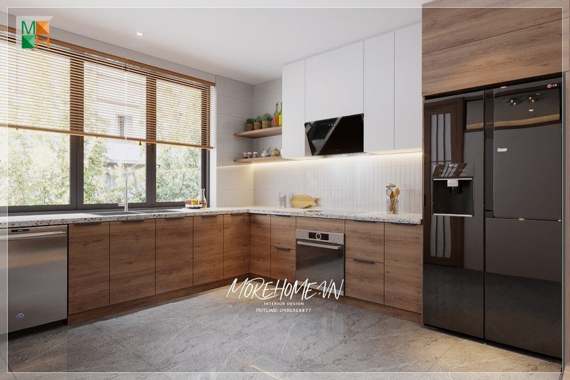 Phòng bếp nhà phố được thiết kế thoải mái dễ chịu nhất khi sử dụng với đồ nội thất hiện đại không gian thông thoáng qua những ô cửa.