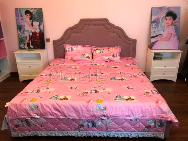 Việc thi công một giường ngủ đẹp cho phòng bé gái tại nhà lô phố Hải Phòng.